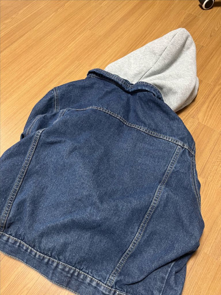 여성의류 청자켓 이미지