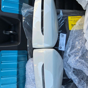 bmw i4 23년식 순정 사이드미러커버