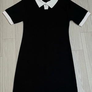 (택포)골지 카라 배색 원피스 새상품