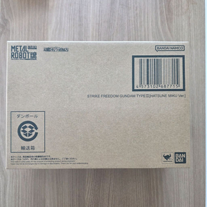 메탈로봇혼 스트라이크 프리덤 건담 2식 하츠네 미쿠 미개봉 판매