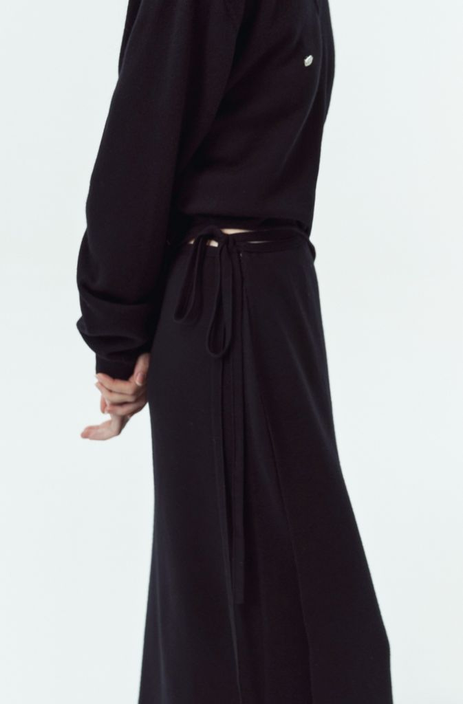 아비에무아 메리노 울 니티드 랩 스커트 블랙 1 사이즈--1