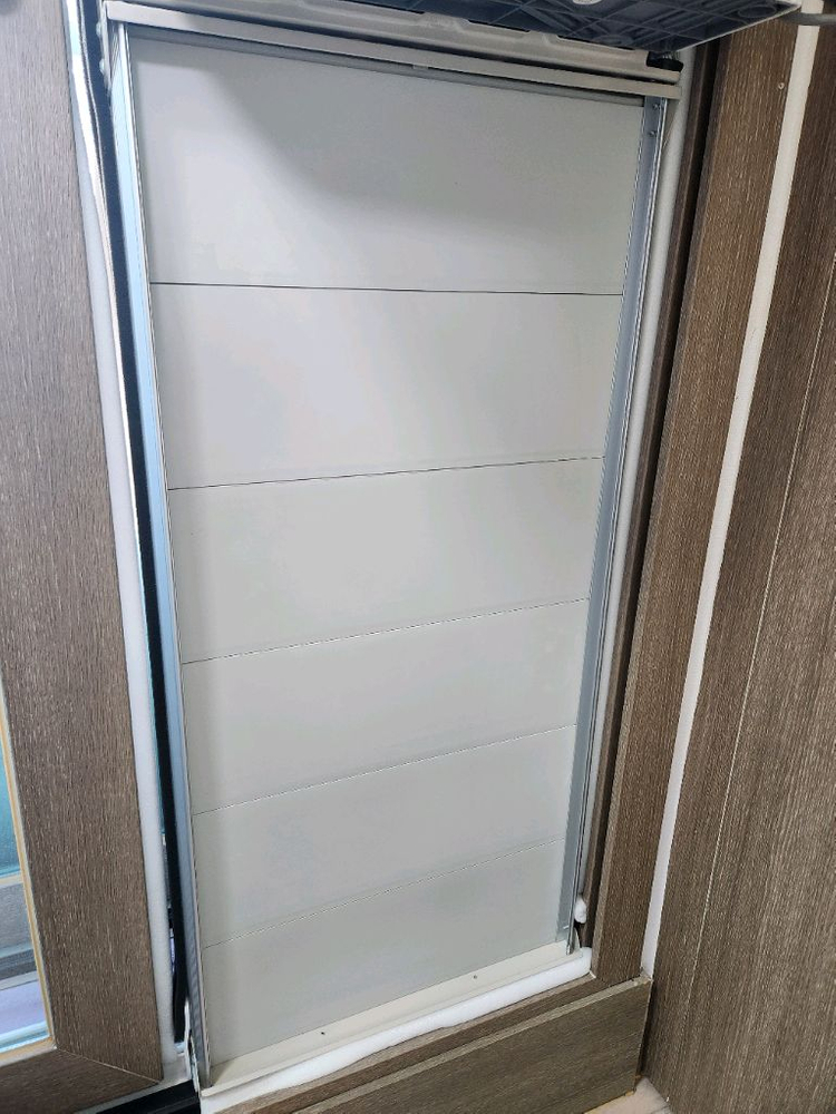 삼성 윈도우핏 창문형 에어컨 AW05A5171TZA 이미지