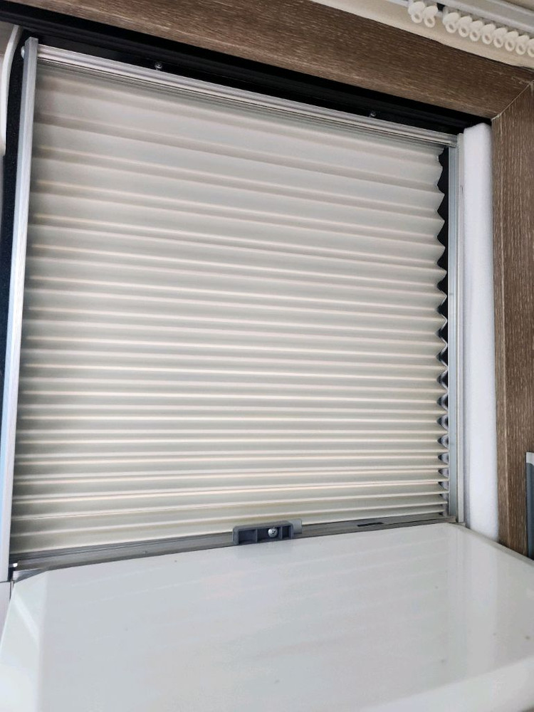 삼성 윈도우핏 창문형 에어컨 AW05A5171TZA 이미지