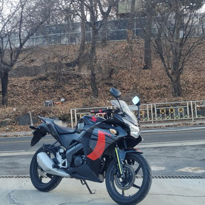 혼다 cbr125 17년식/1만대키로수/검빨/초급매 이미지