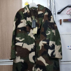 에르마노설비노 카모 코트77 새상품/몽클레어 구스패딩