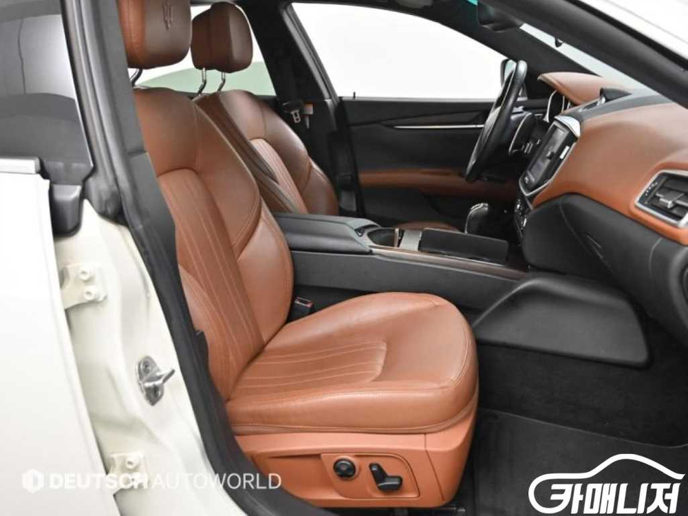 [마세라티]기블리 3.0 #가을특가--9