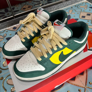 나이키 덩크로우 옵티노블그린 245 국내매장판 박풀