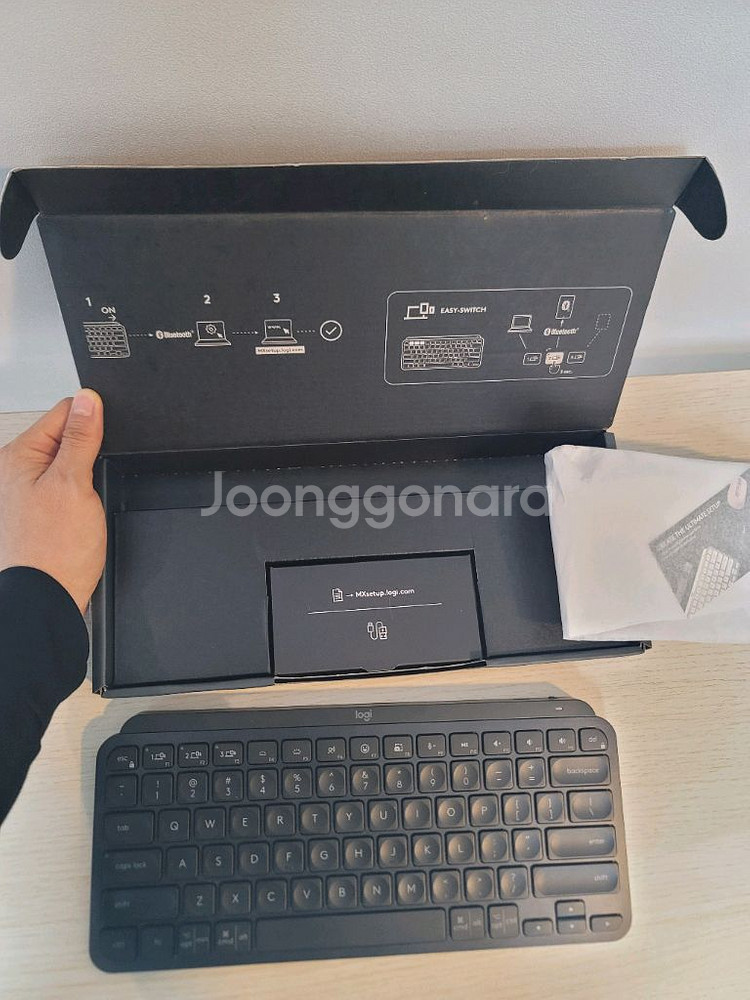 Logitech MX Keys Mini 키보드. 미국 로지텍 공홈 직구 상품.--1