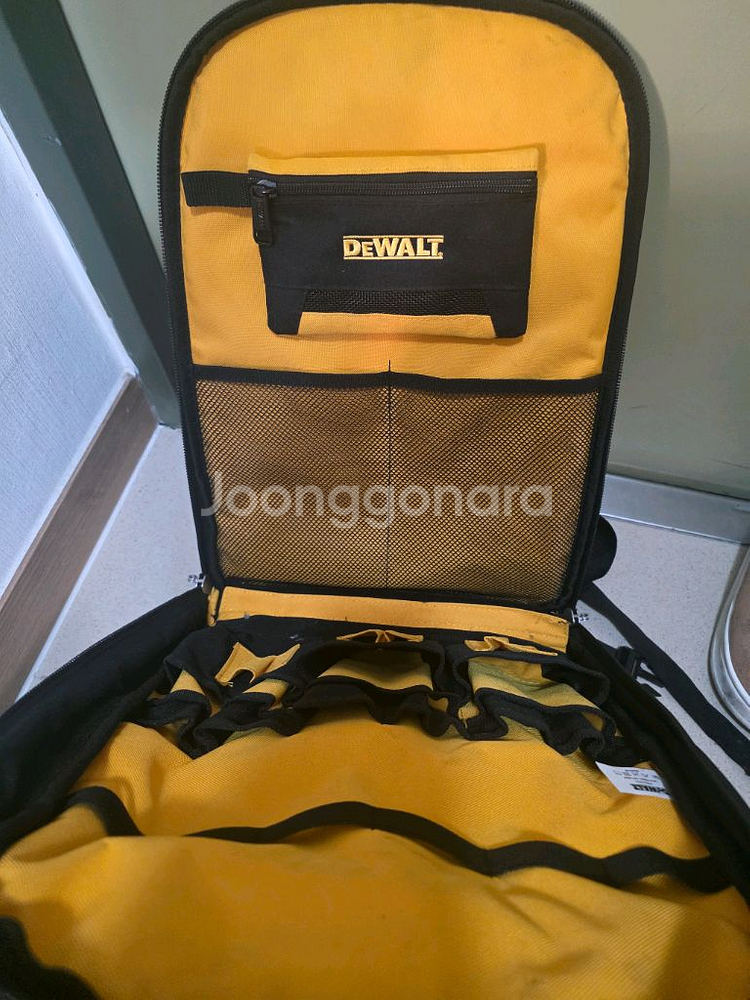 디월트 작업가방--1