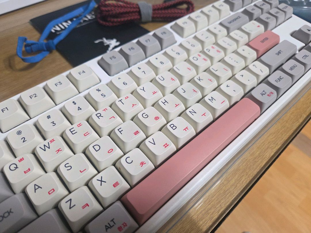 닌자 87BT 커스텀 기계식 키보드--1