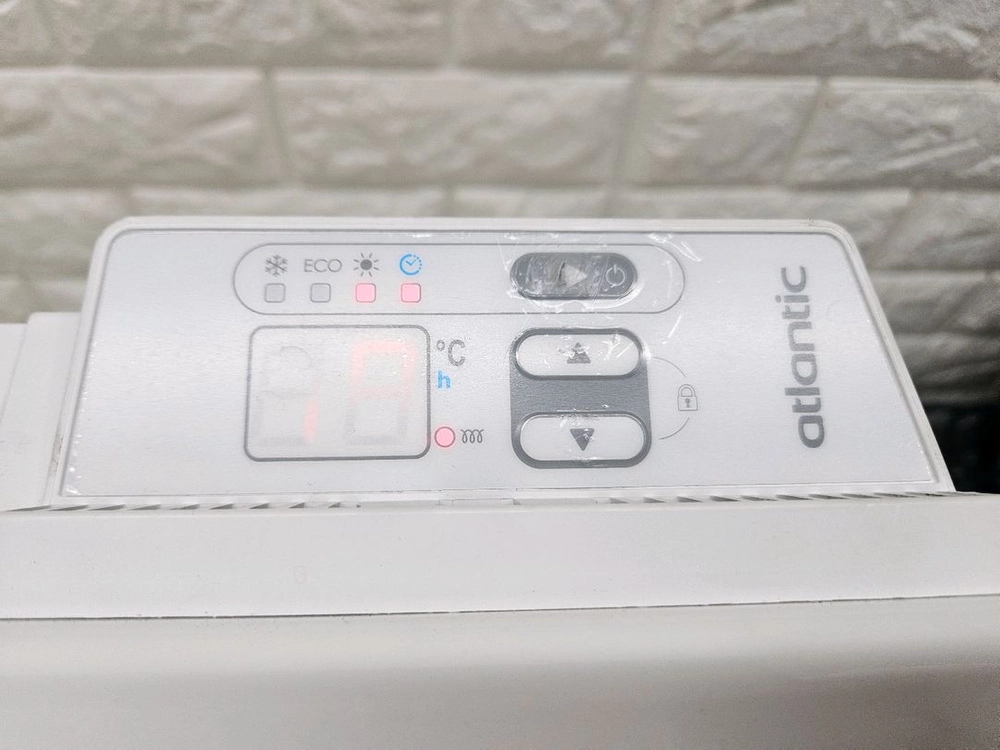 아틀란틱 전기컨벡터 벽걸이 전기 온풍기 입니다 이미지