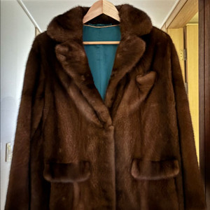 밍크 자켓 마호가니 밍크코트 11am 올라이츠 페퍼윤윤 소윰 r2w 우유니 윤진모피 프루 라두나 두마르셀 르밍크