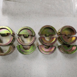 전선터미널 유압압착기용 배곱 금형 판매합니다