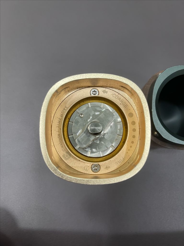 커피 그라인더 이미지