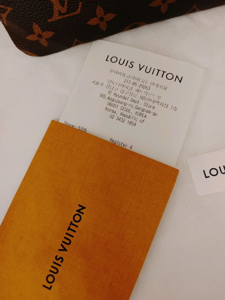 정품-루이비통 에튀보야쥬 클러치-영수증포함--3