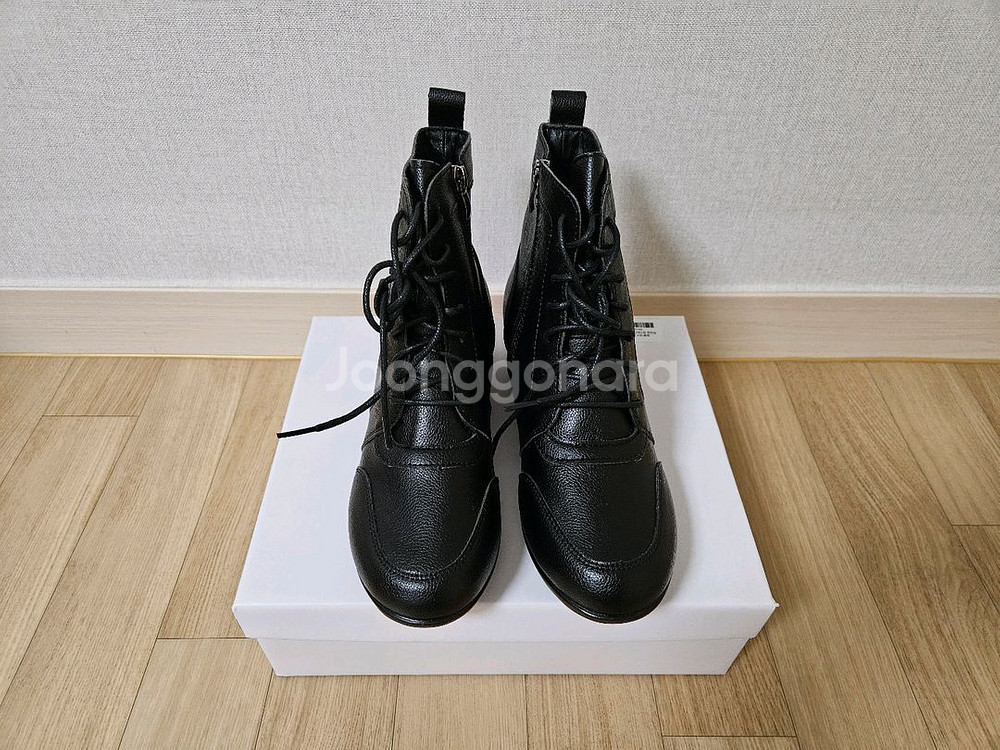 라인댄스화 여성댄스화 240사이즈--1