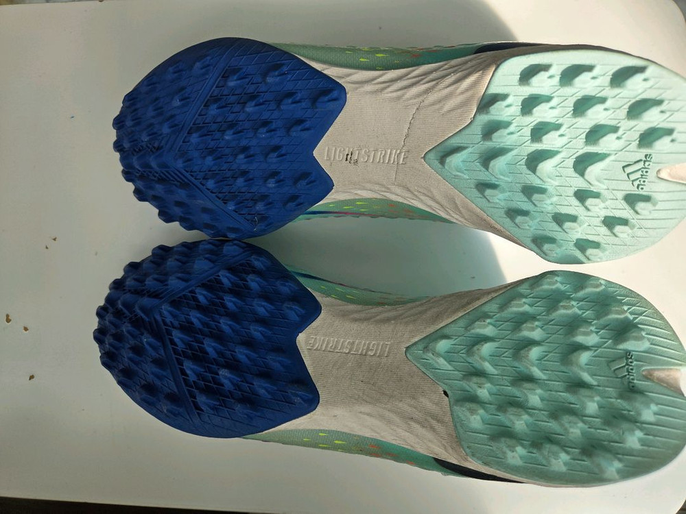 아디다스 스피드포탈.1 TF 풋살화 245mm 이미지