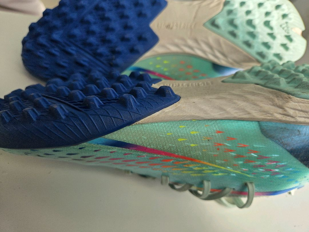 아디다스 스피드포탈.1 TF 풋살화 245mm 이미지