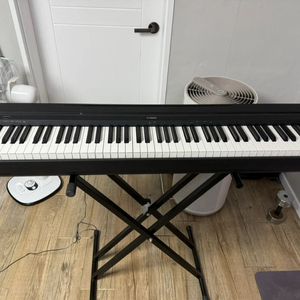 야마하 P-35B 디지털 피아노