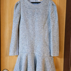 한섬 SJSJ 하늘색 원피스 팝니다