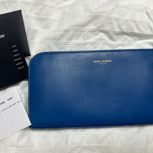 생로랑 레더 지퍼 블루 장지갑