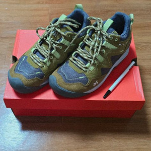 여.230 +) 밀레 여성 등산화 MILLET / 여성 아웃도어 신발,트레킹 산행