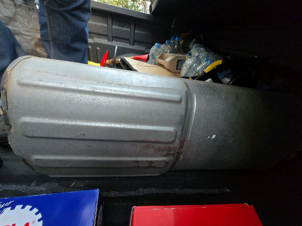 쉐보레 콜로라도 순정 배기 머플러 소음기 이미지