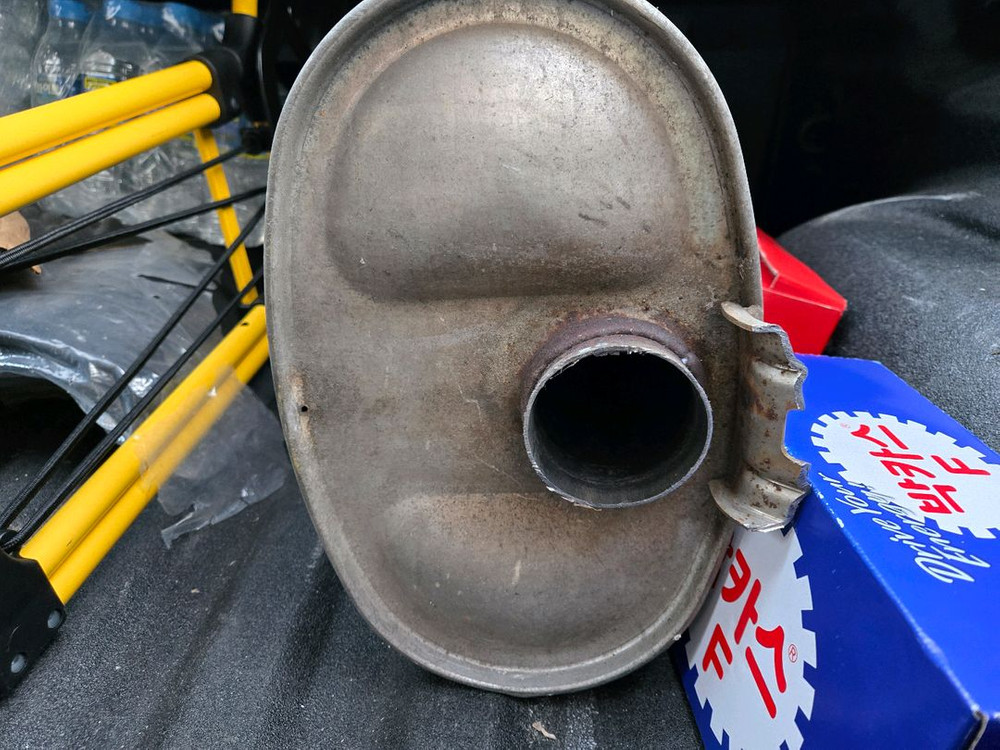 쉐보레 콜로라도 순정 배기 머플러 소음기 이미지