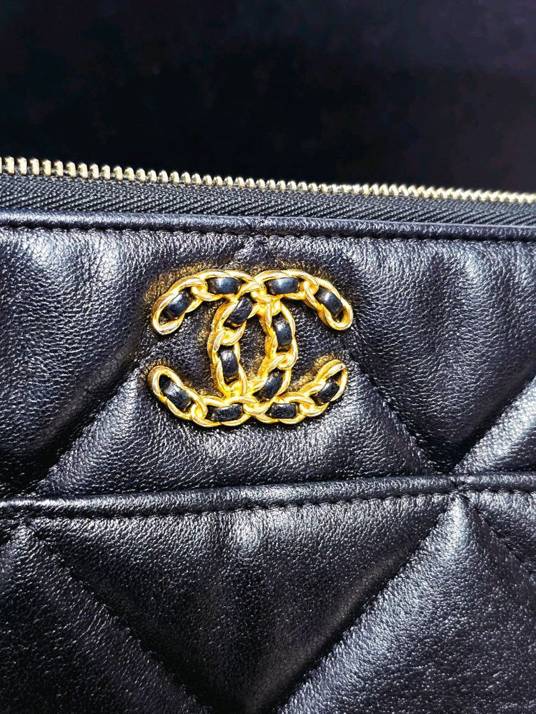 샤넬19뉴미듐클러치백 샤넬가방 명품백 정품--3