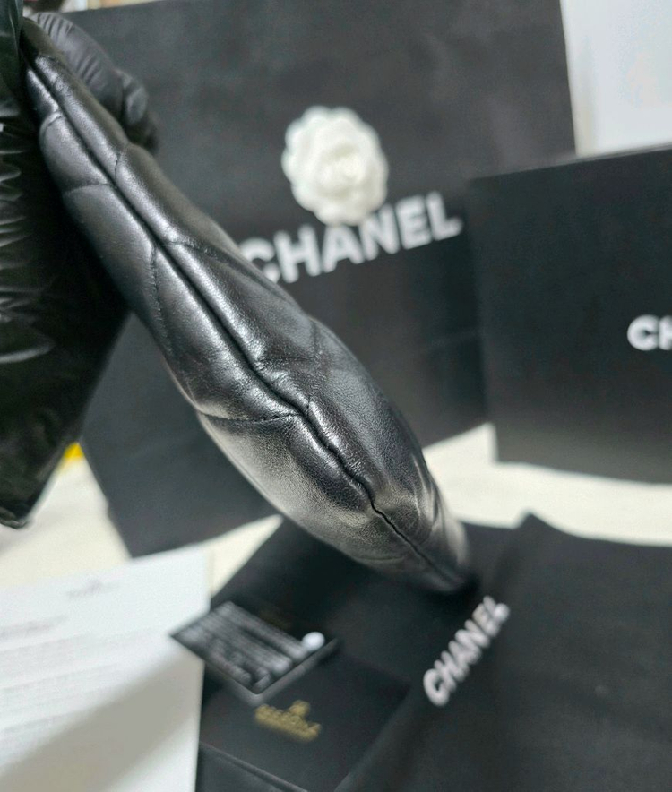 샤넬19뉴미듐클러치백 샤넬가방 명품백 정품--6