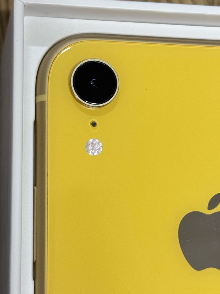 아이폰 XR 128GB/89%/깨끗함--1