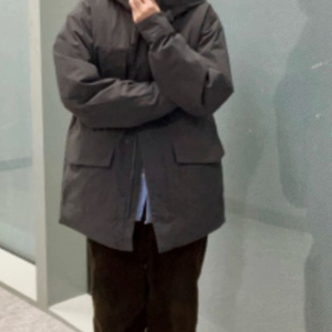 유니클로 하이브리드 다운파카L(급처)