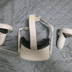 오큘러스 퀘스트 2 64기가팝니다