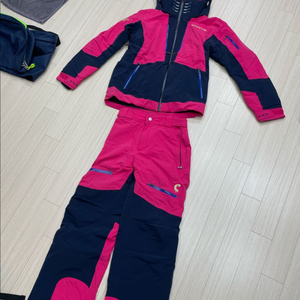 카브 스키복 라지