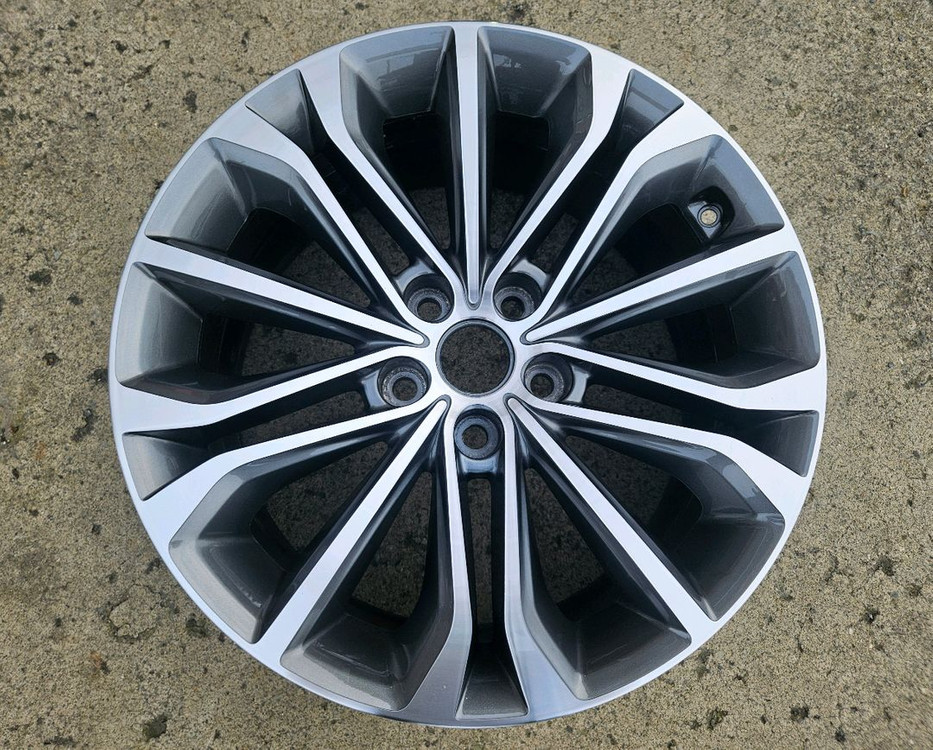 제네시스DH 18인치 순정휠 한짝판매 이미지