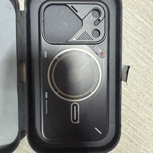 올루무 아이폰17프로 케이스