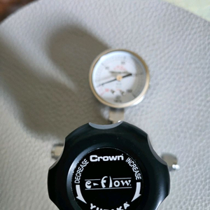 크라운 정밀 라인압력조정기