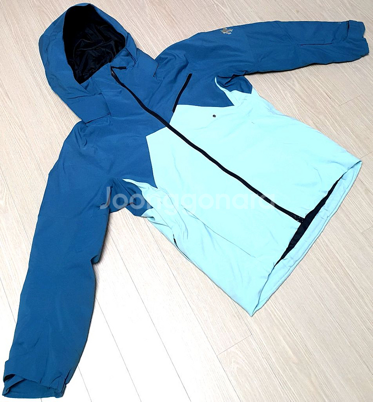 예쁜 데상트 데모 스키복--1