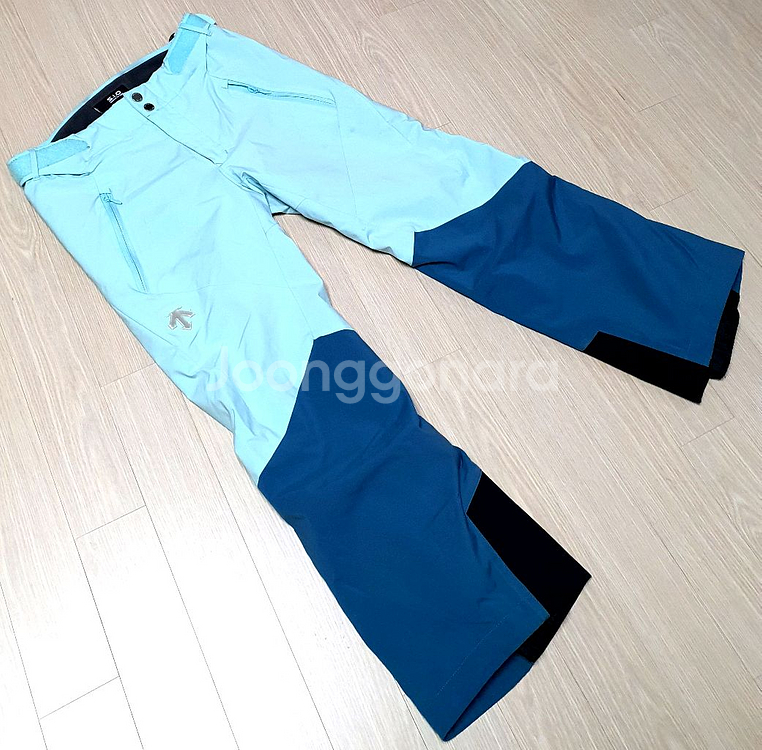 예쁜 데상트 데모 스키복--2