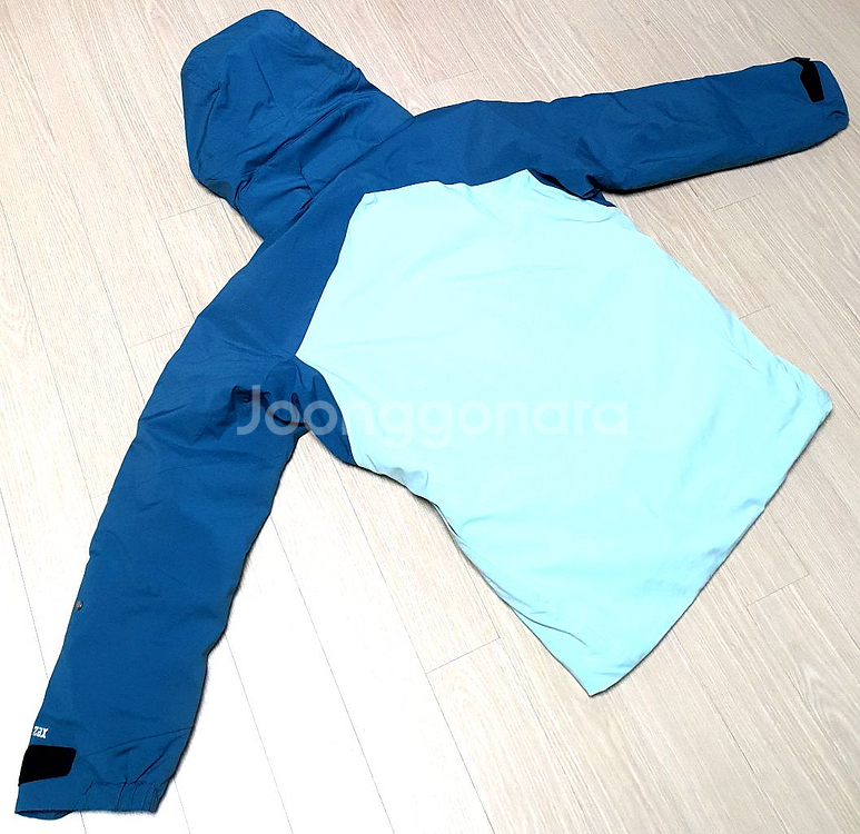 예쁜 데상트 데모 스키복--3