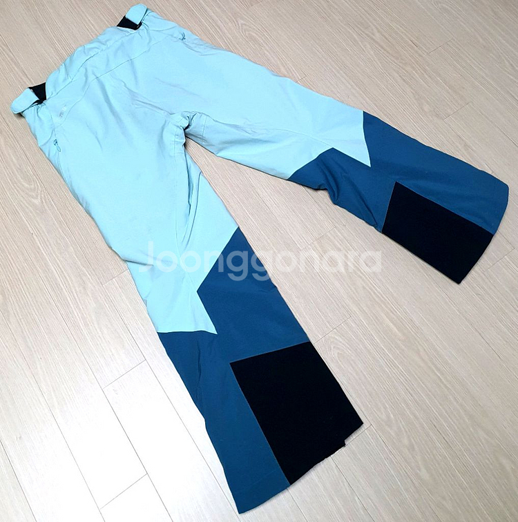 예쁜 데상트 데모 스키복--4