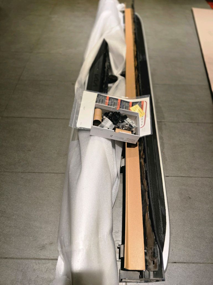 쏘렌토 mq4 사이드스텝 gsc 북미형 반 신품 판매합니다.--3