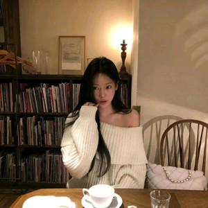 리즈 Leeds 원숄더니트