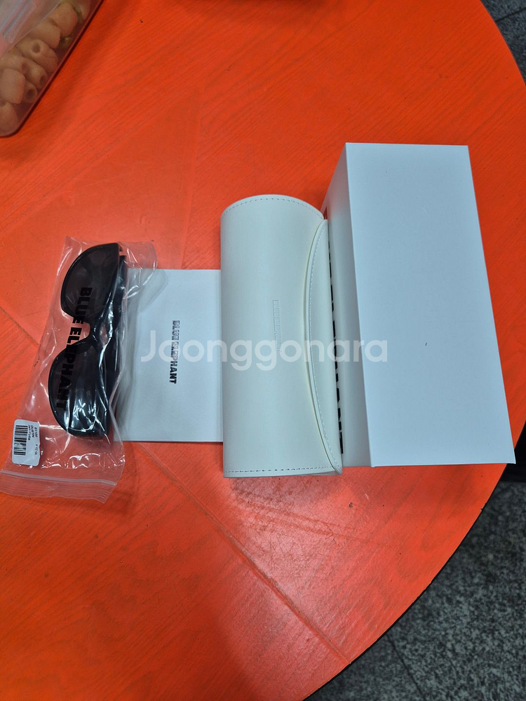 블루엘리펀트 선글라스 팝니다--2