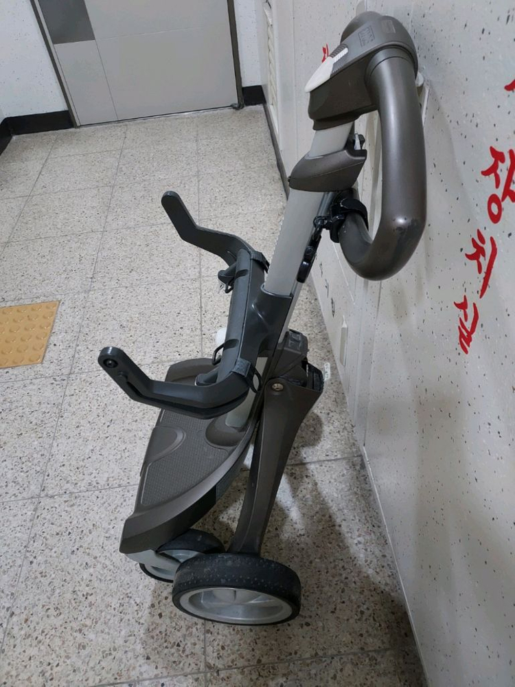 스토케 유모차,신생아시트,바람막이포함 38000원--2