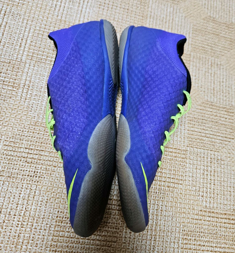 나이키 풋살화--6