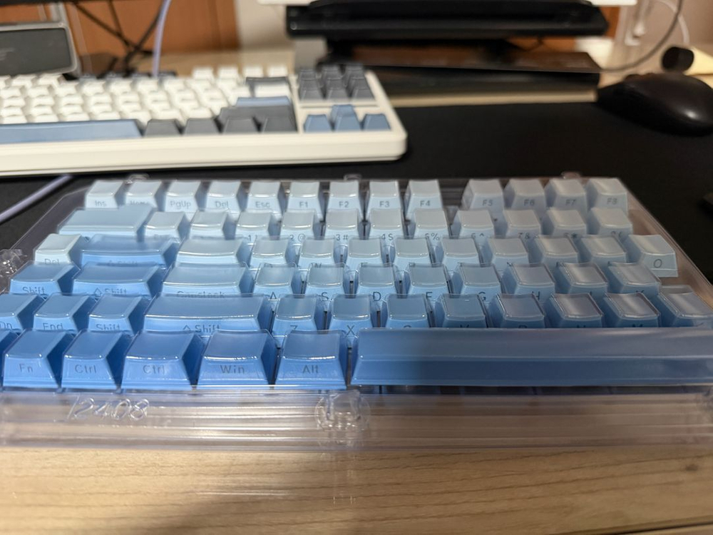 그라데이션 블루 키캡 이미지