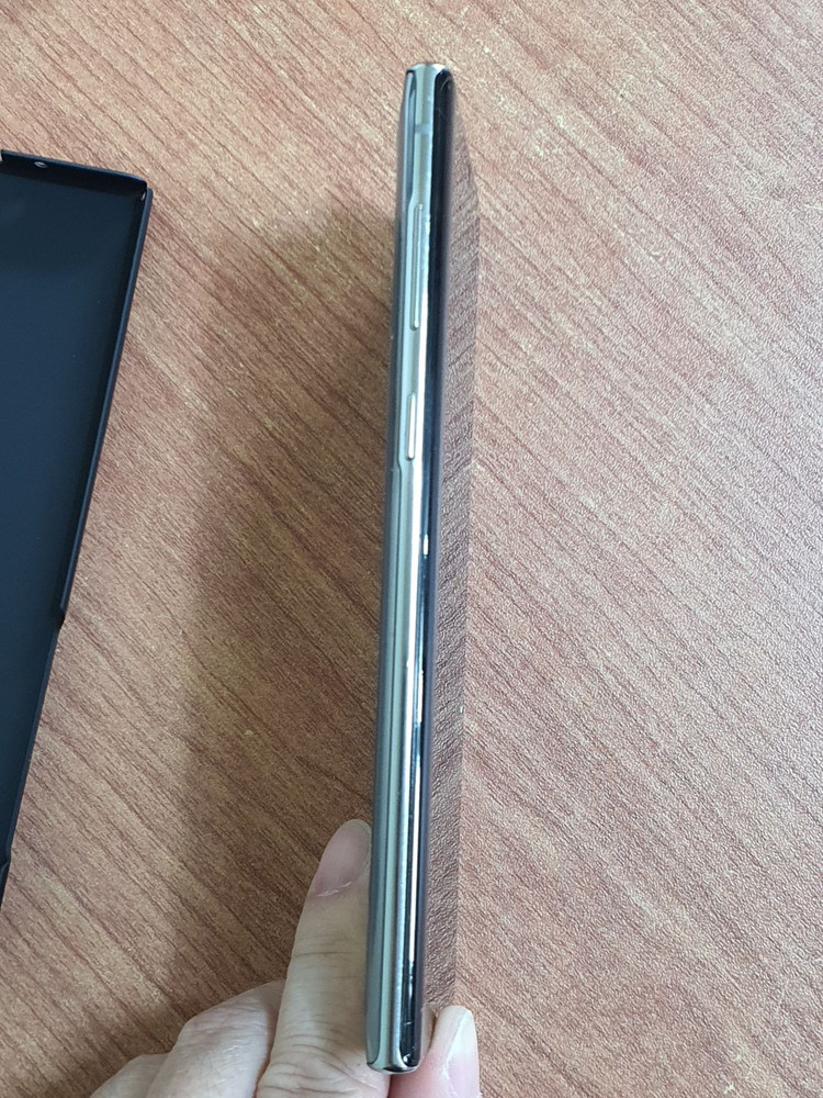 삼성 갤럭시 노트10 SM-N971N .액정금 (택비.포함)--7