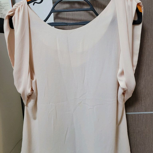 여성 의류 판매합니다. 이미지