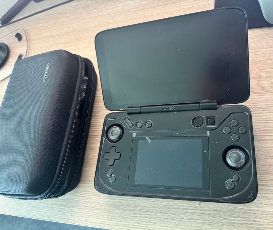 아야네오 플립 DS 8840 32g/2t--2